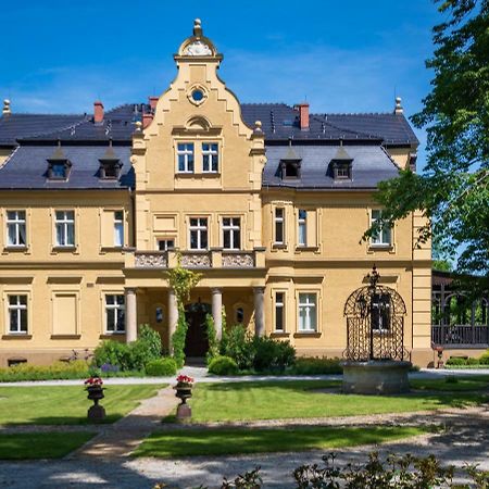 Palac Gruszow Свидница Экстерьер фото